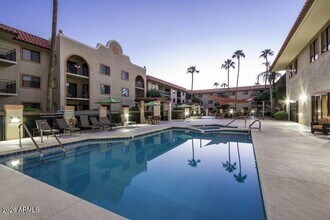 10330 W Thunderbird Blvd in Sun City, AZ - Building Photo - Building Photo