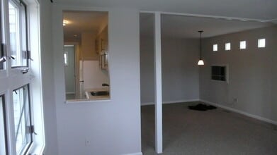 11 1st Street, Unit 1st Floor in Norwalk, CT - Building Photo - Building Photo