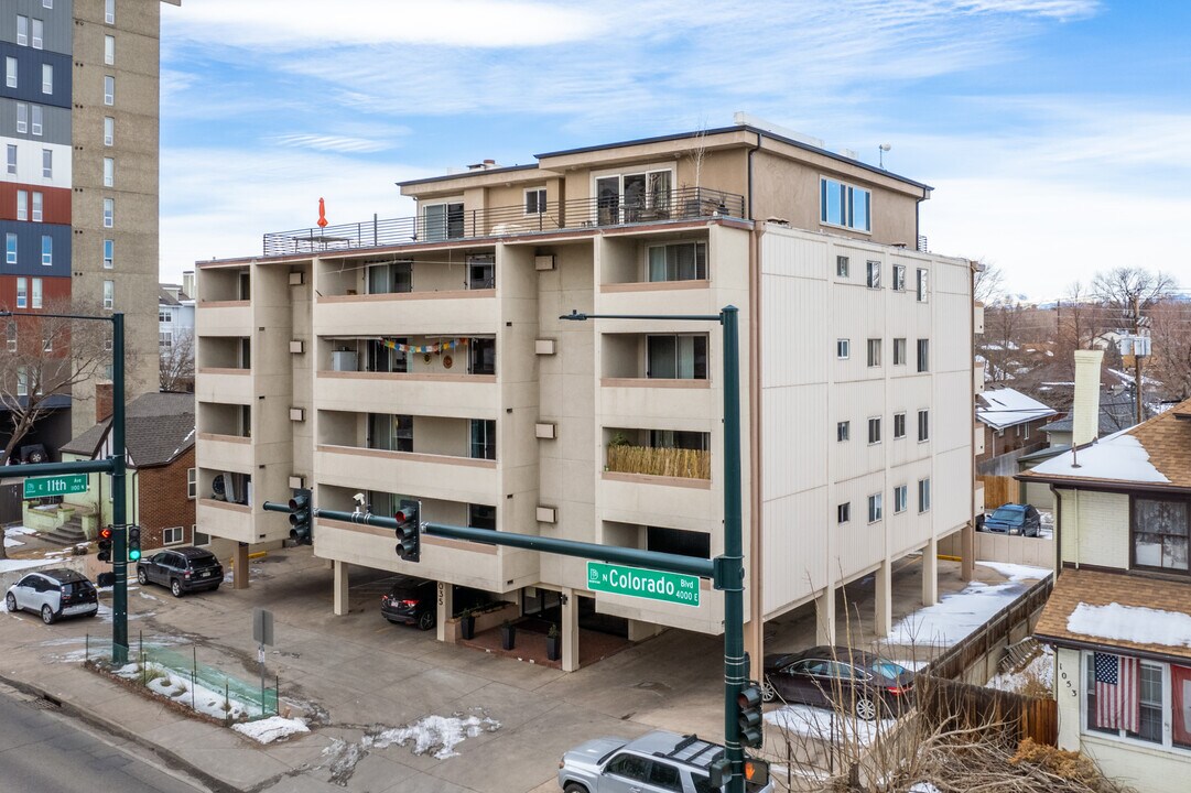 The Ascot Condominiums in Denver, CO - Building Photo
