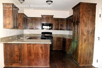 21946 W 125th St in Olathe, KS - Building Photo - Building Photo