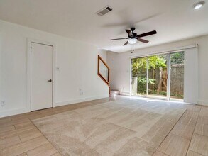 6901 Old Quarry Ln in Austin, TX - Building Photo - Building Photo