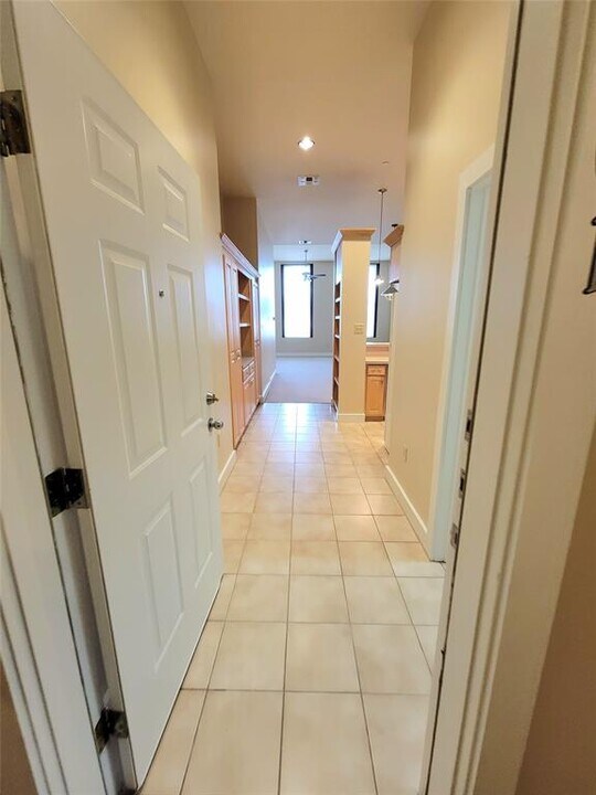 2315 Harborside Dr in Galveston, TX - Building Photo