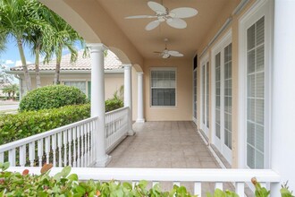 8435 Yorke Rd in Wellington, FL - Foto de edificio - Building Photo