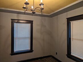 310 E College St in Independence, MO - Building Photo - Building Photo