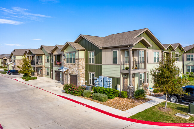 The Landings at Creekside in New Braunfels, TX - Building Photo - Building Photo