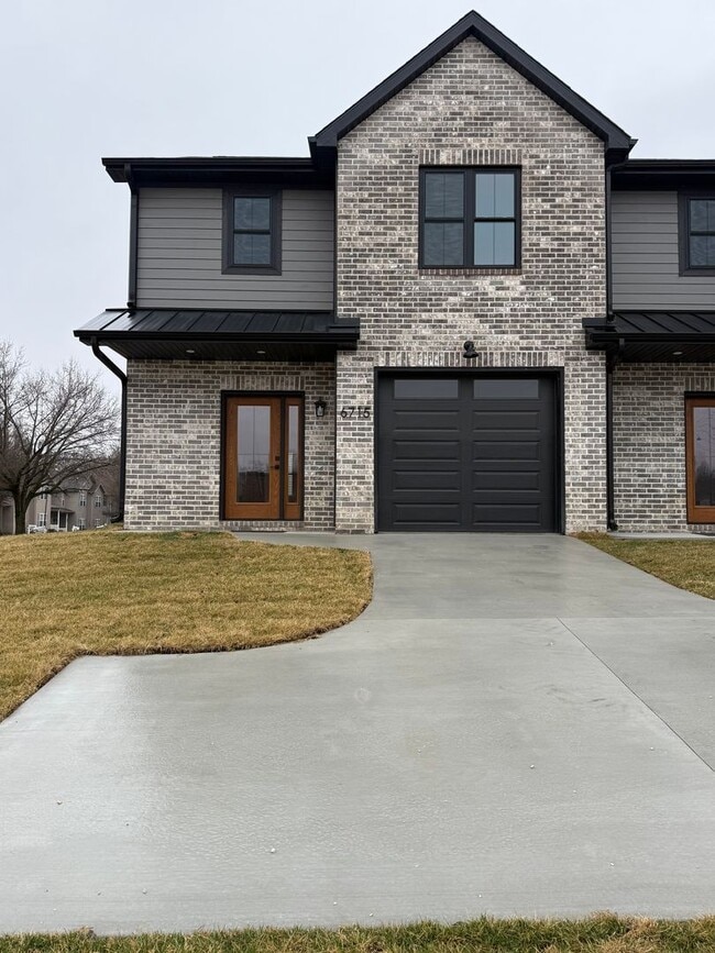 6711-6715 New Town Ave in Columbia, MO - Building Photo - Building Photo