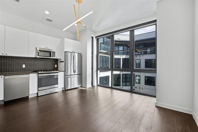 property at 800 Embassy Dr