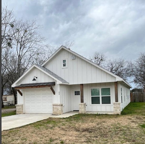 property at 836 Gibbard Ave