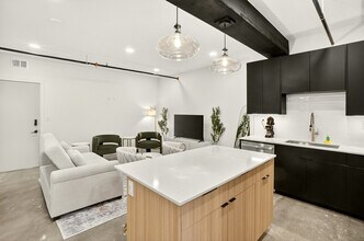 115 W 5th St in Tulsa, OK - Building Photo - Building Photo