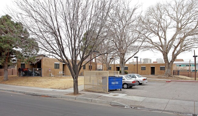 615 Arno St NE in Albuquerque, NM - Building Photo - Building Photo