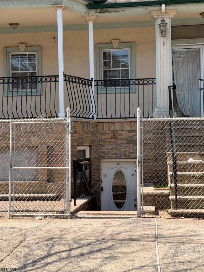 property at 976 Madison Ave