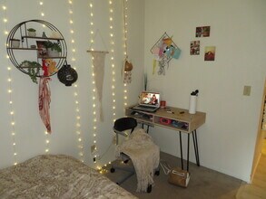 1200 S Riordan Ranch St, Unit University Meadows #72 in Flagstaff, AZ - Foto de edificio - Building Photo