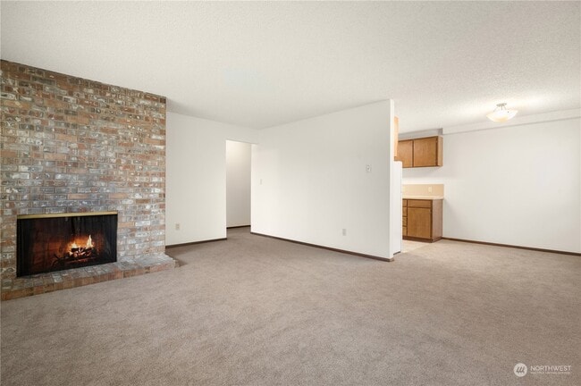 3033 21st Ave W, Unit B - Lower Unit