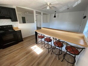 610 N Eisenhower Dr in Beckley, WV - Building Photo - Building Photo