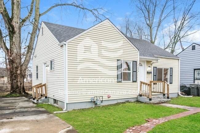 3354 N Chester Ave in Indianapolis, IN - Building Photo - Building Photo