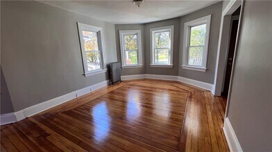 93 Raymond St in Providence, RI - Building Photo - Building Photo