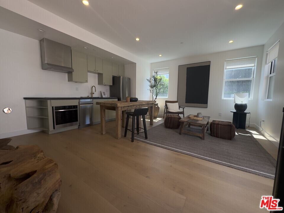 2654 Locksley Pl in Los Angeles, CA - Building Photo