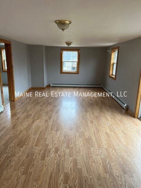 115 Ellsworth Rd in Blue Hill, ME - Building Photo - Building Photo