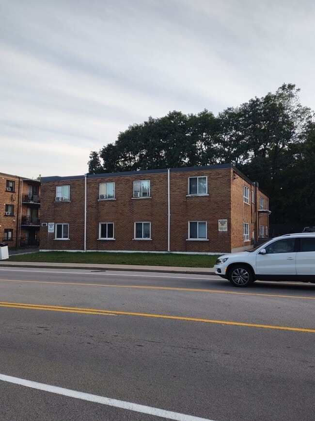 property at 658 Lawrence Rd