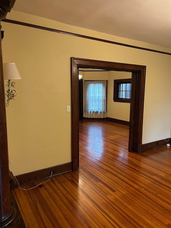2027 Murray Ave in Louisville, KY - Building Photo - Building Photo