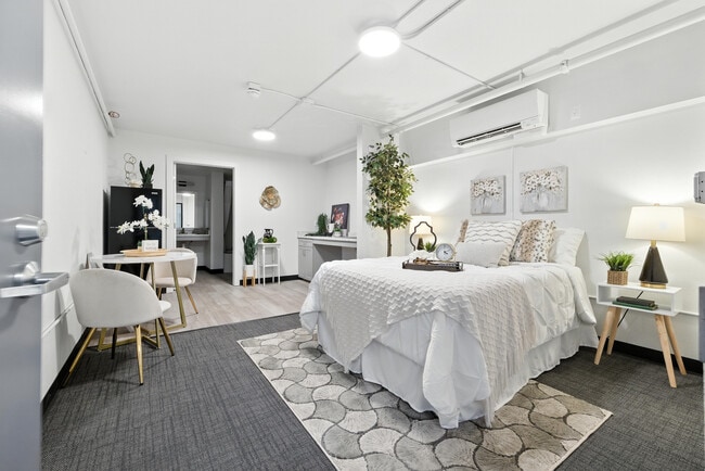 1612 Apartments