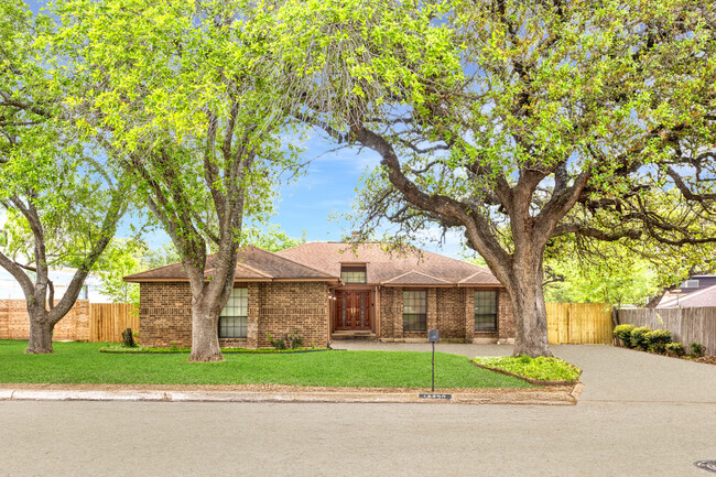 property at 13722 Hunters Hawk