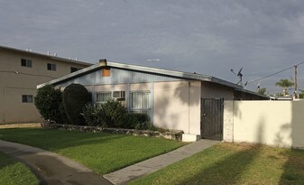 1249 N Dresden Pl in Anaheim, CA - Building Photo