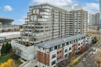 Prairie House at Central Station in Chicago, IL - Building Photo - Building Photo