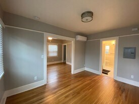 3075 Lincoln Ave in San Diego, CA - Building Photo