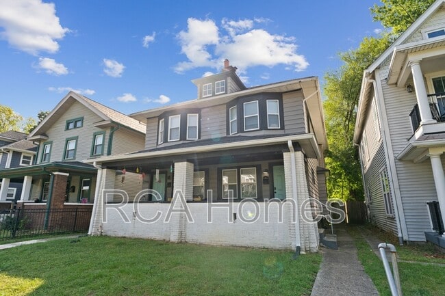 property at 2948 N Park Ave