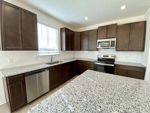 82 Mainland Lakes Dr in Bluffton, SC - Building Photo - Building Photo