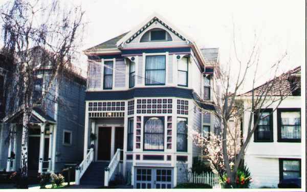 2202 San Antonio Ave in Alameda, CA - Foto de edificio - Building Photo