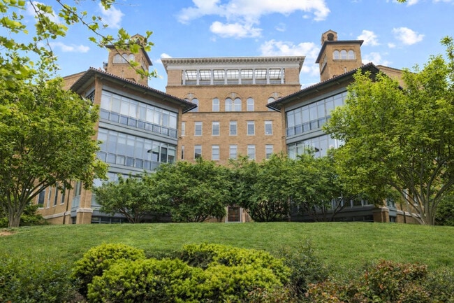 property at 2425 L St NW