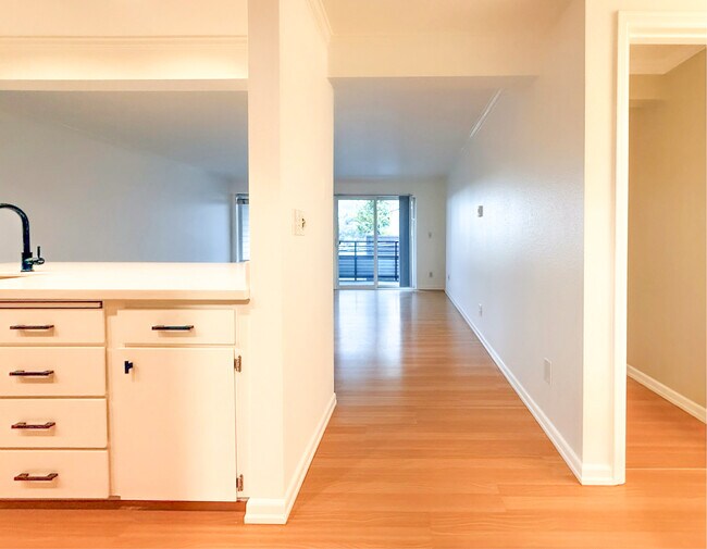 949 N 35th St in Seattle, WA - Building Photo - Building Photo