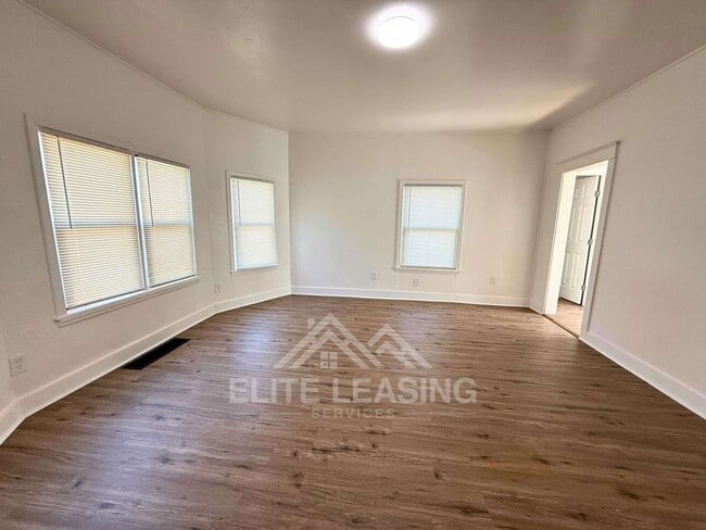 property at 1500 SW Van Buren St