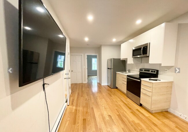 5 Warwick St in Boston, MA - Foto de edificio - Building Photo
