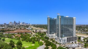 Allure Hermann Park at Med Center in Houston, TX - Building Photo