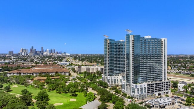 Allure Hermann Park at Med Center
