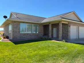 4032 N 3300 E in Twin Falls, ID - Building Photo - Building Photo