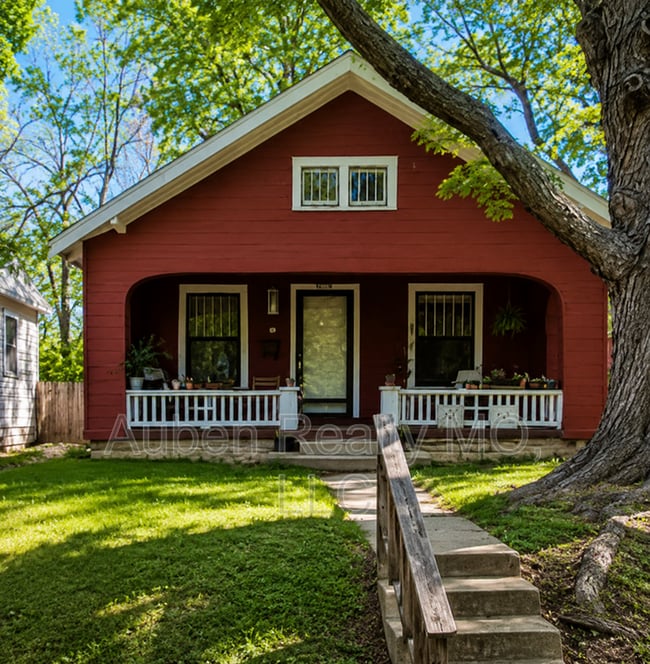 property at 5344 Charlotte St