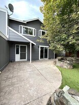 7513 Cumberland Cir in Reno, NV - Building Photo