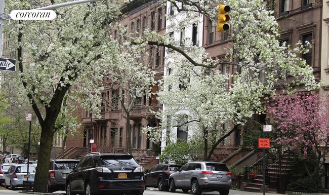 property at 19 E 93rd St