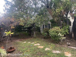 1612 N Genesee Ave in Los Angeles, CA - Building Photo - Building Photo