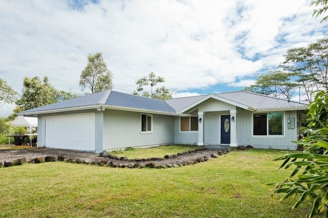 15-2031 32nd Ave in Keaau, HI - Building Photo - Building Photo