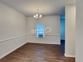 631 Sunflower Dr in Canton, GA - Foto de edificio - Building Photo