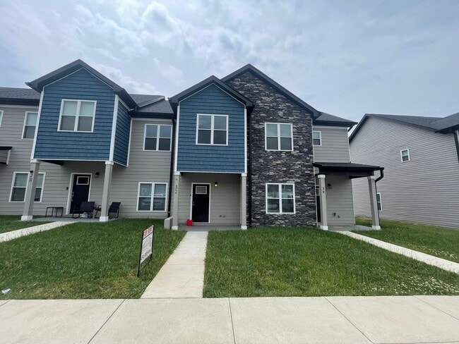 property at 32 Emanuel Ct