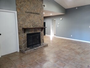 211 Somerset Dr in Warner Robins, GA - Building Photo - Building Photo