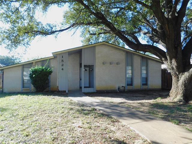 1524 Carnation Dr in Lewisville, TX - Building Photo