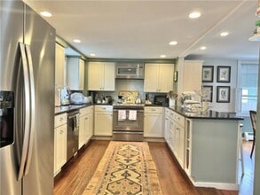 26 S Baptist St in Newport, RI - Building Photo - Building Photo