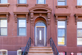 144 Macon St in Brooklyn, NY - Building Photo - Building Photo